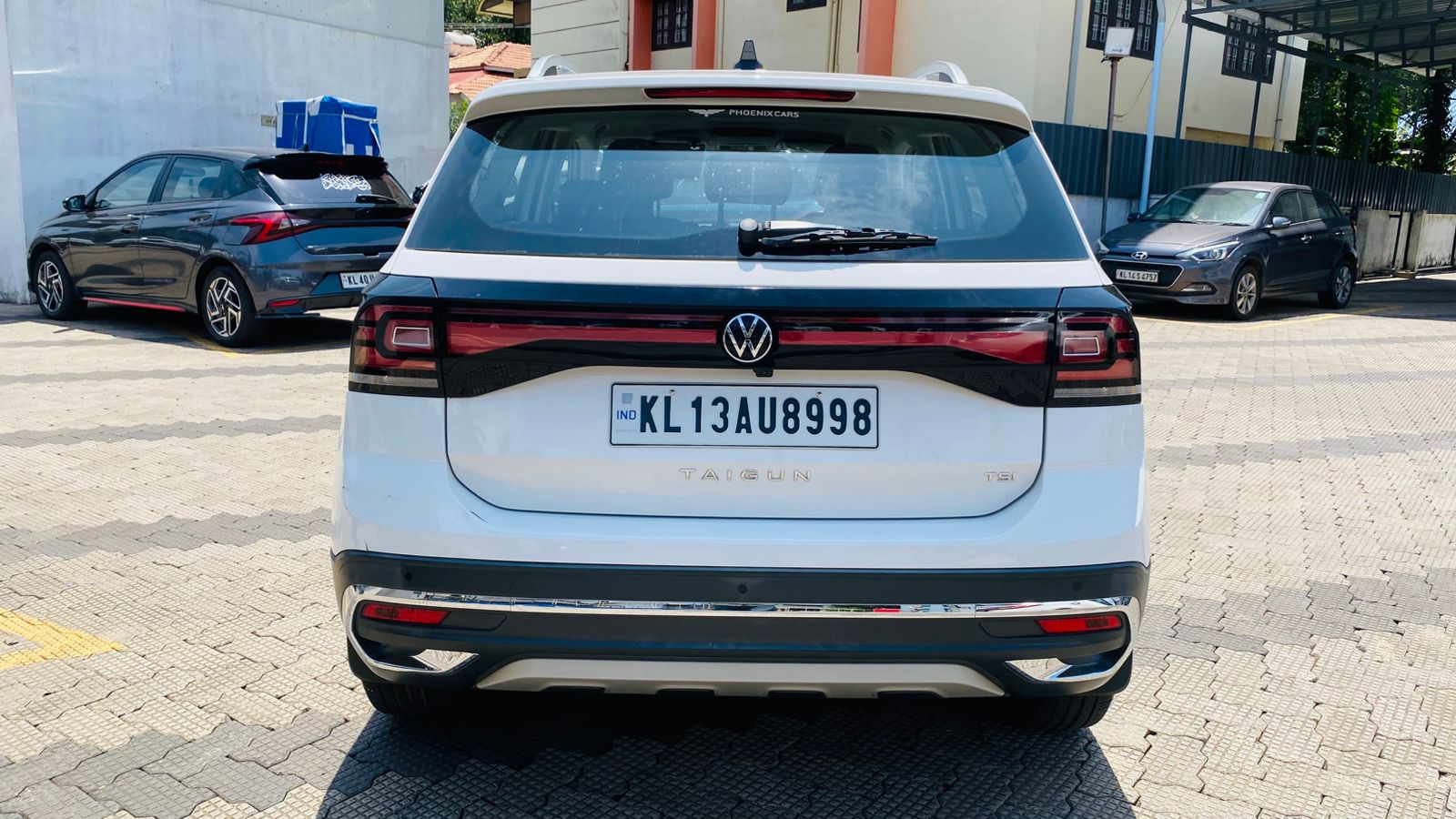 Volkswagen Taigun(2021-2023) Highline 1.0 Tsi At